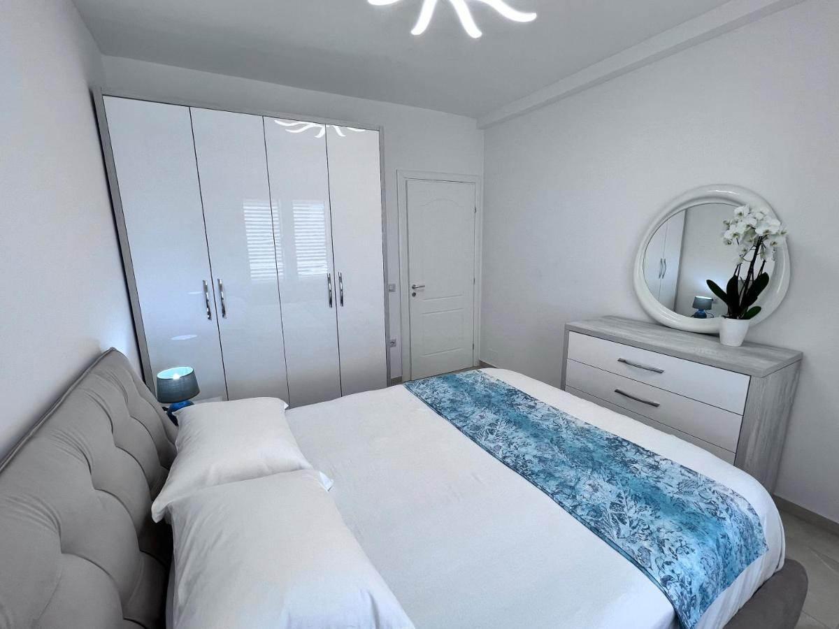 White Luxury Daire Shkodër Dış mekan fotoğraf